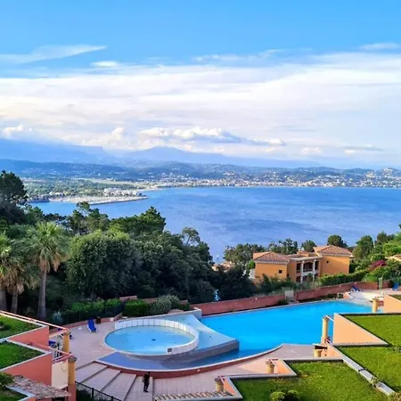 Apartamento Vue Et Sur La Baie De Cannes Randonnées Pédestres Et Vtt