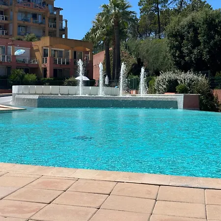 Vue Et Sur La Baie De Cannes Randonnées Pédestres Et Vtt